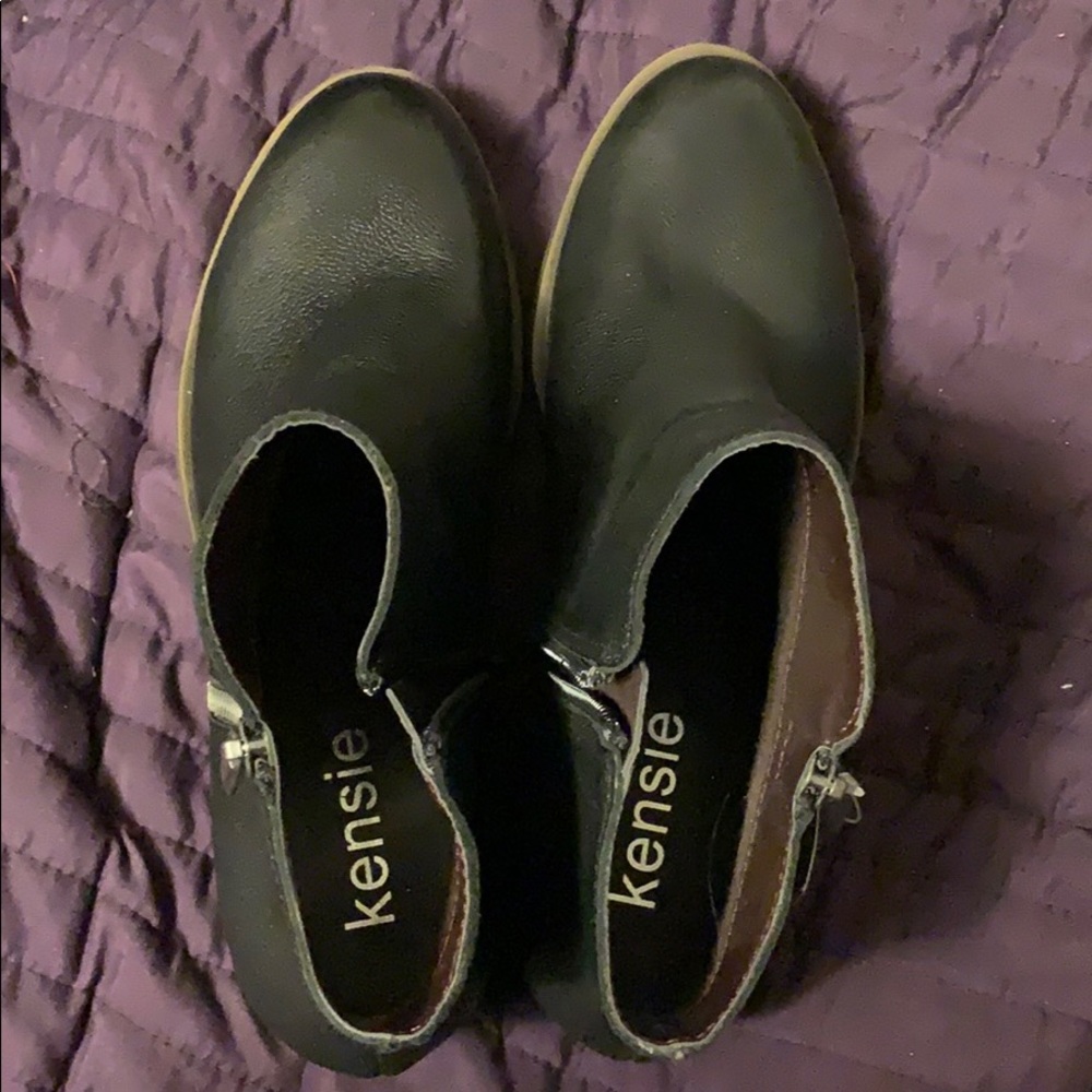 Chelsea boots